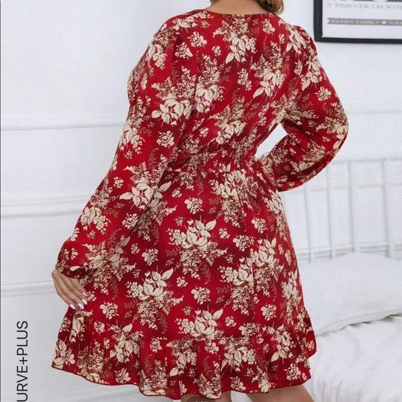 NWT 2XL - Plus Floral Print Lantern Sleeve Shirred Waist Dress - Picture 7 of 8
